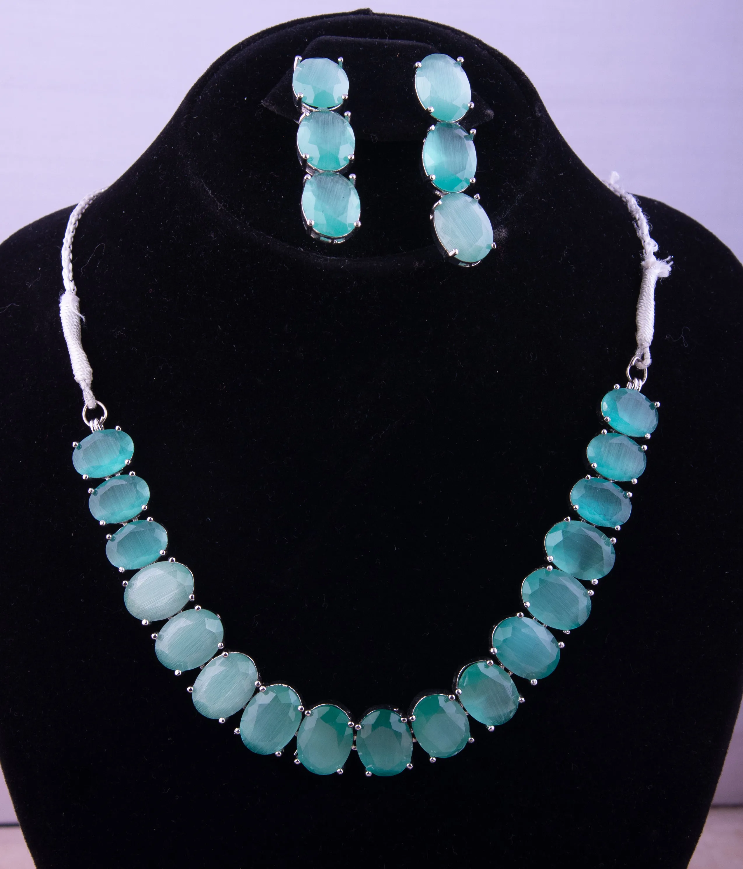 Sea Green Doublet Stone Necklace Set