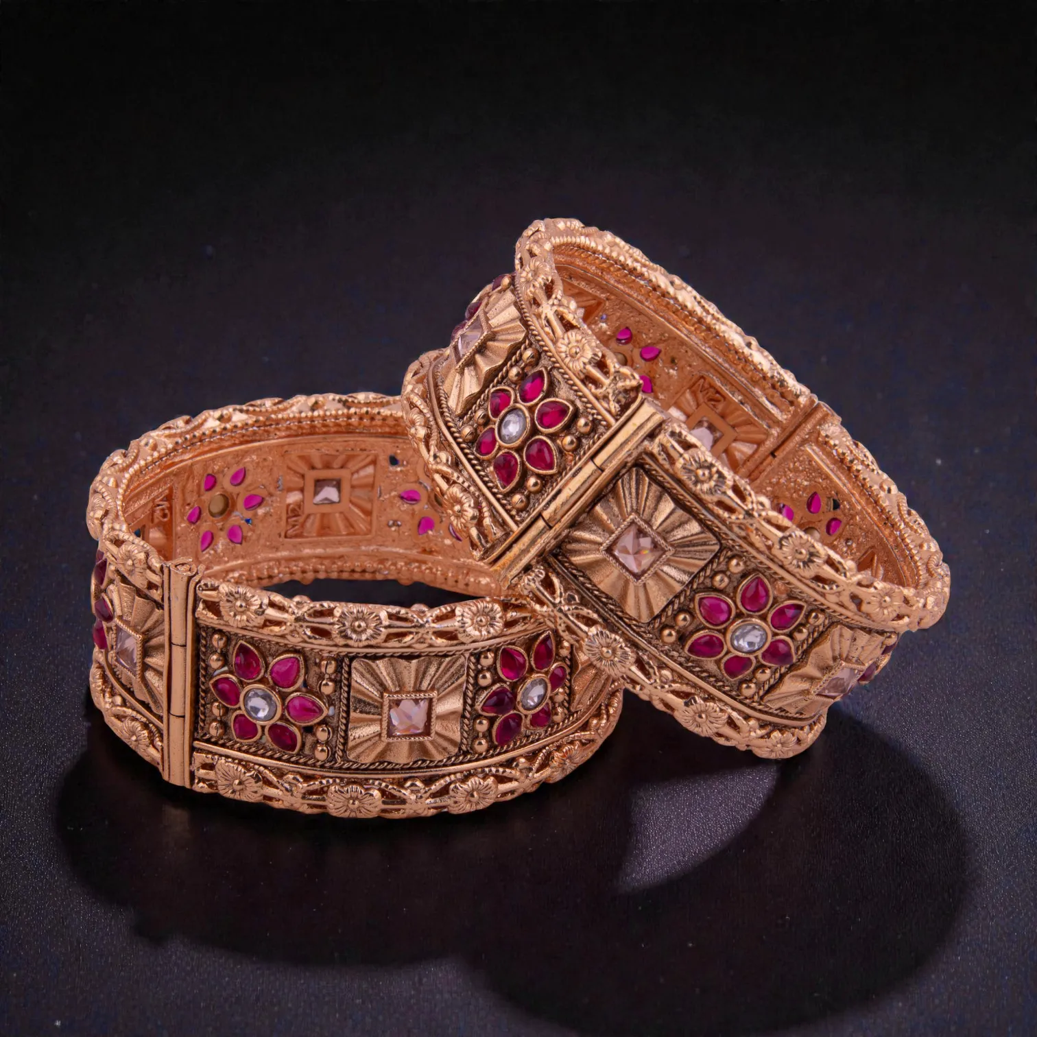 Red Stone Antique Kundan Bangles Pair