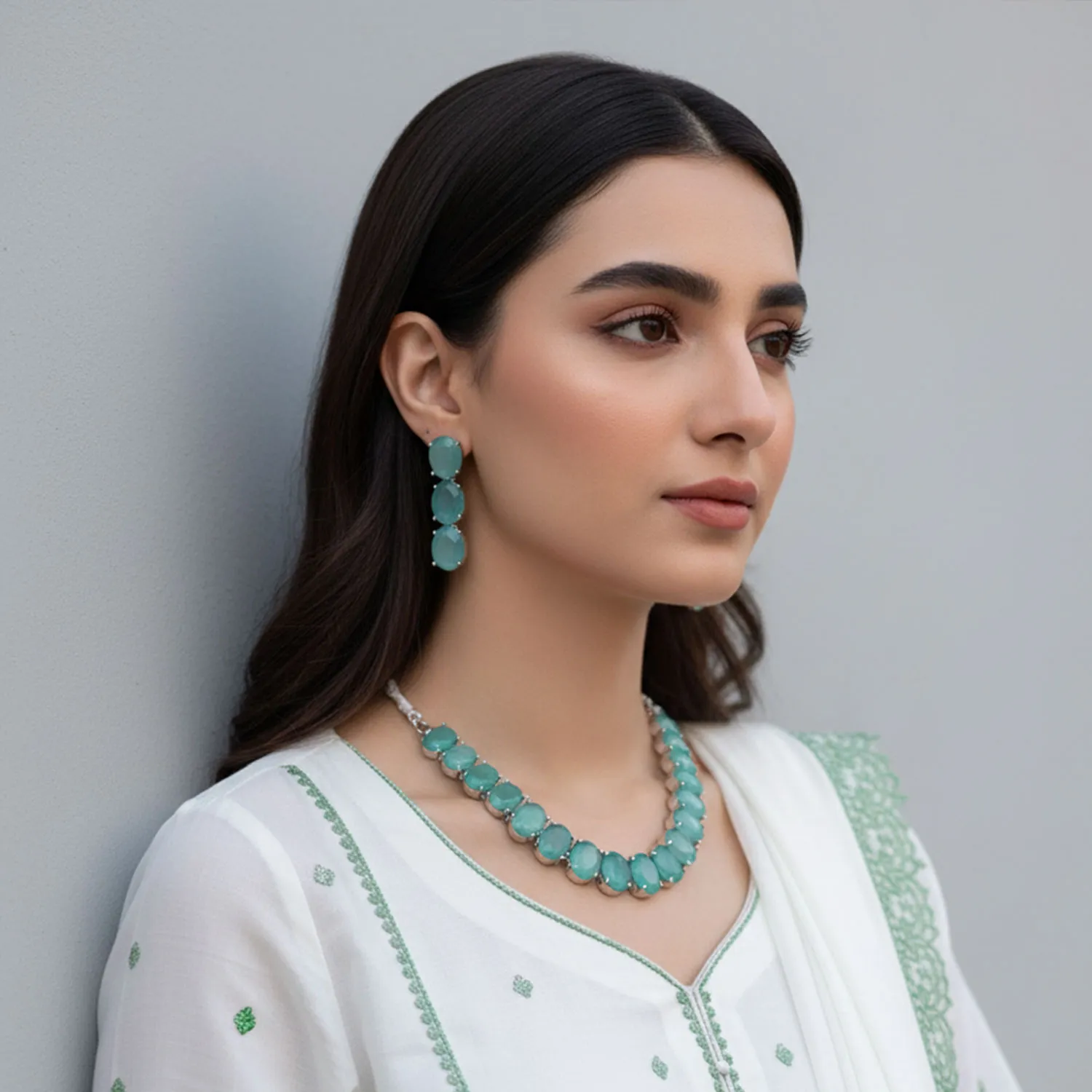 Sea Green Doublet Stone Necklace Set