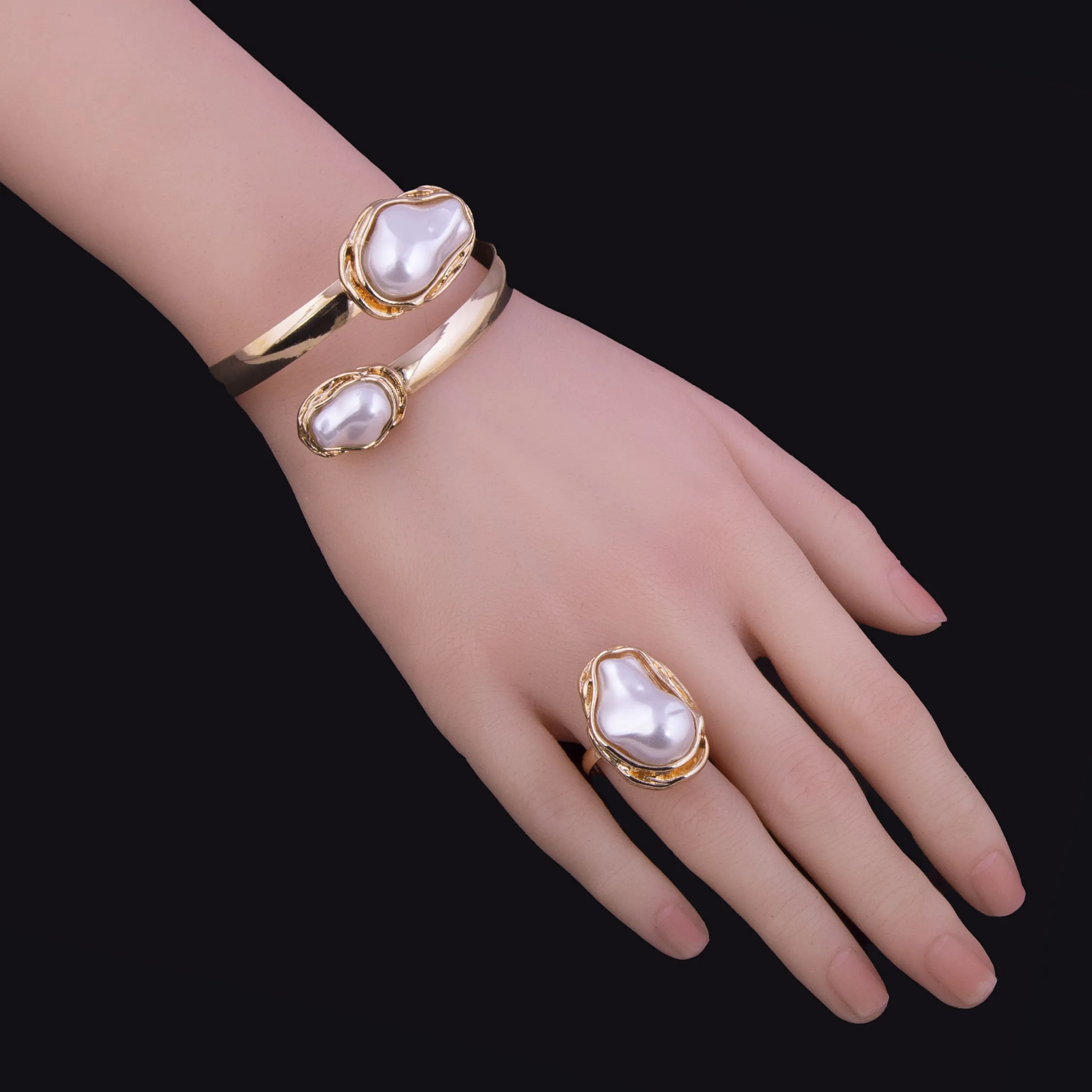 Pearl Necklace with Cuff Bracelet And Ring