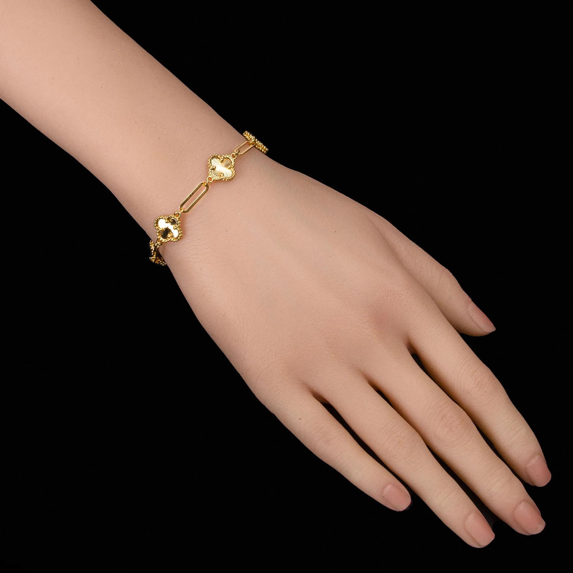 Golden Clover Link Bracelet