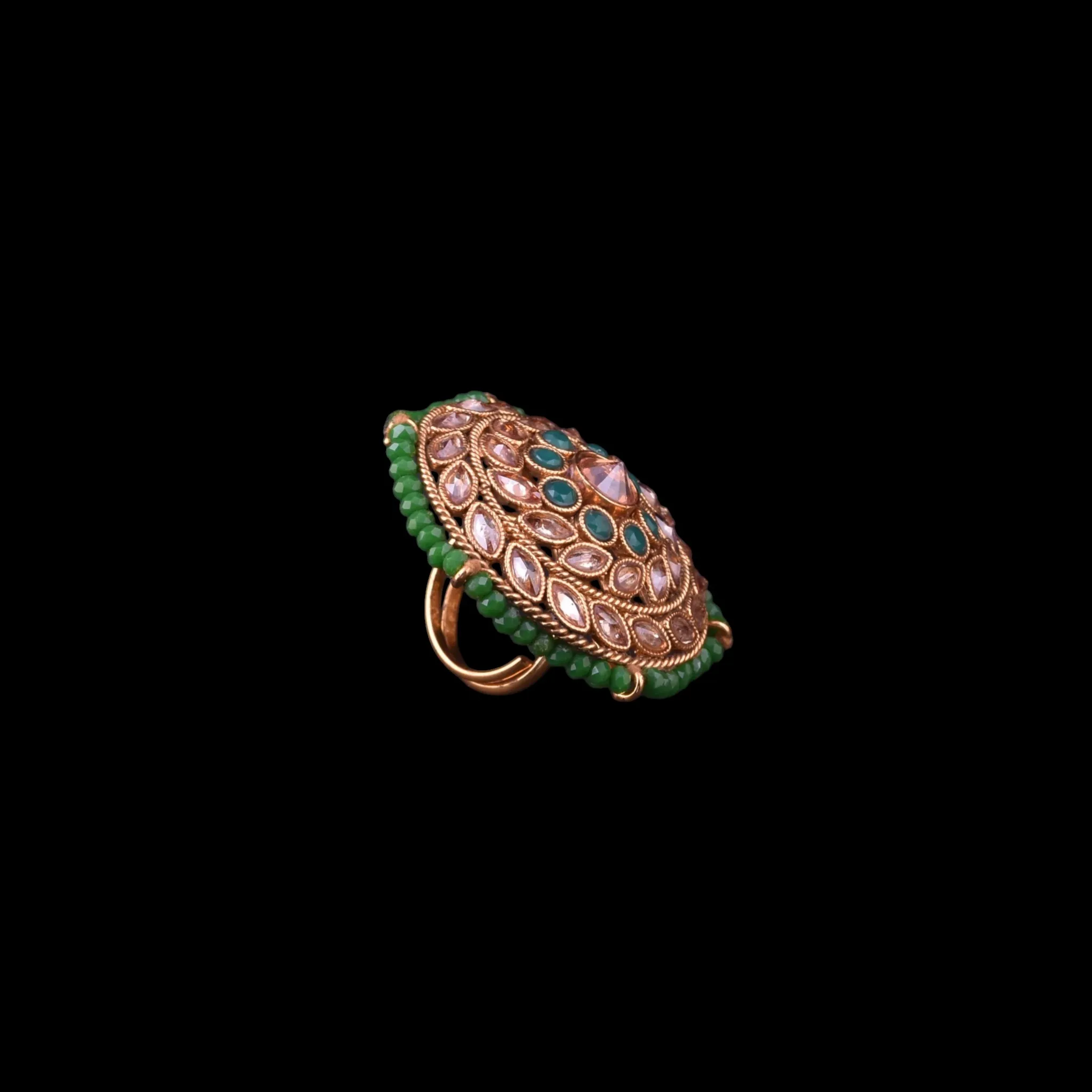 Traditional Emerald Green Ring
