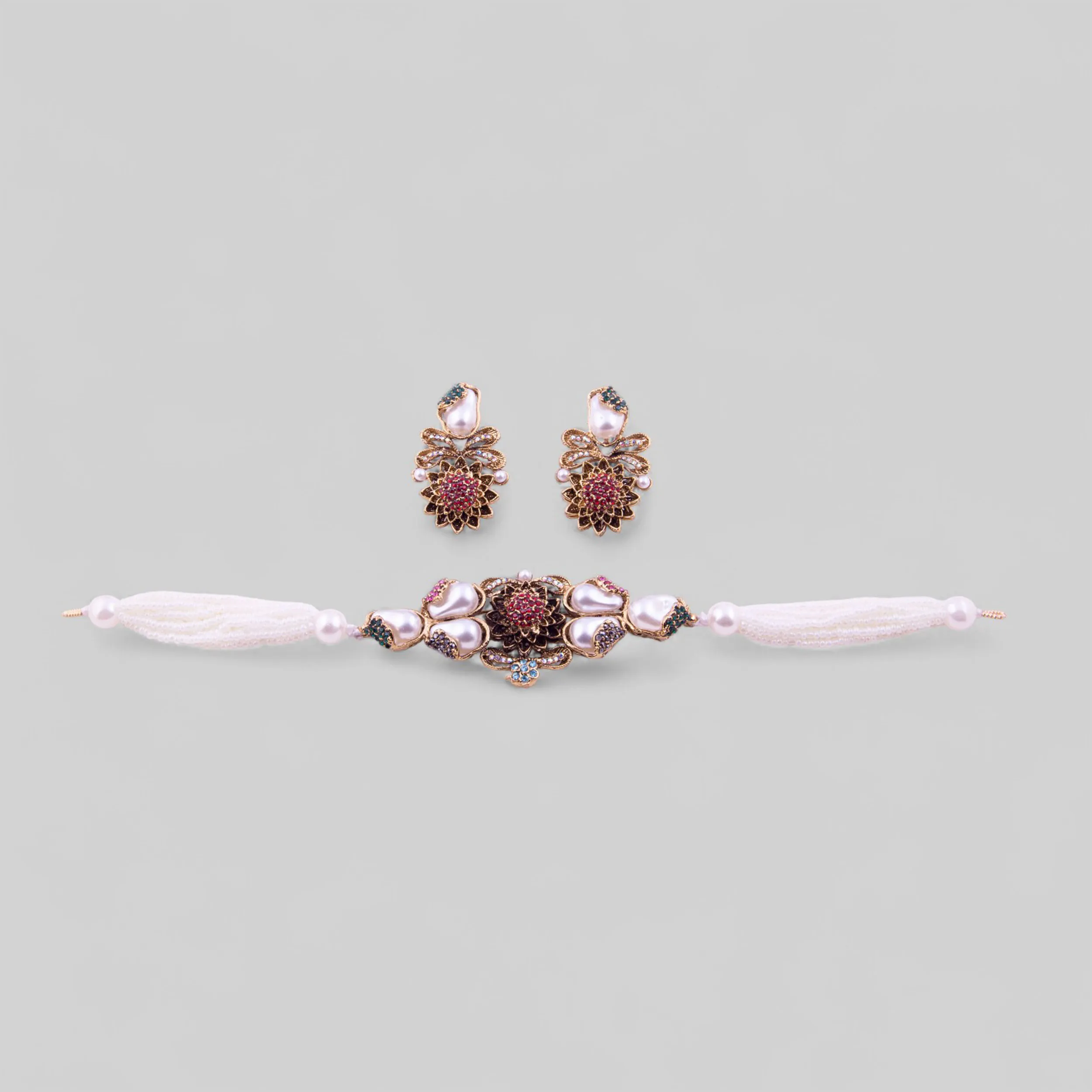 Antique Kundan Pearl Choker Set