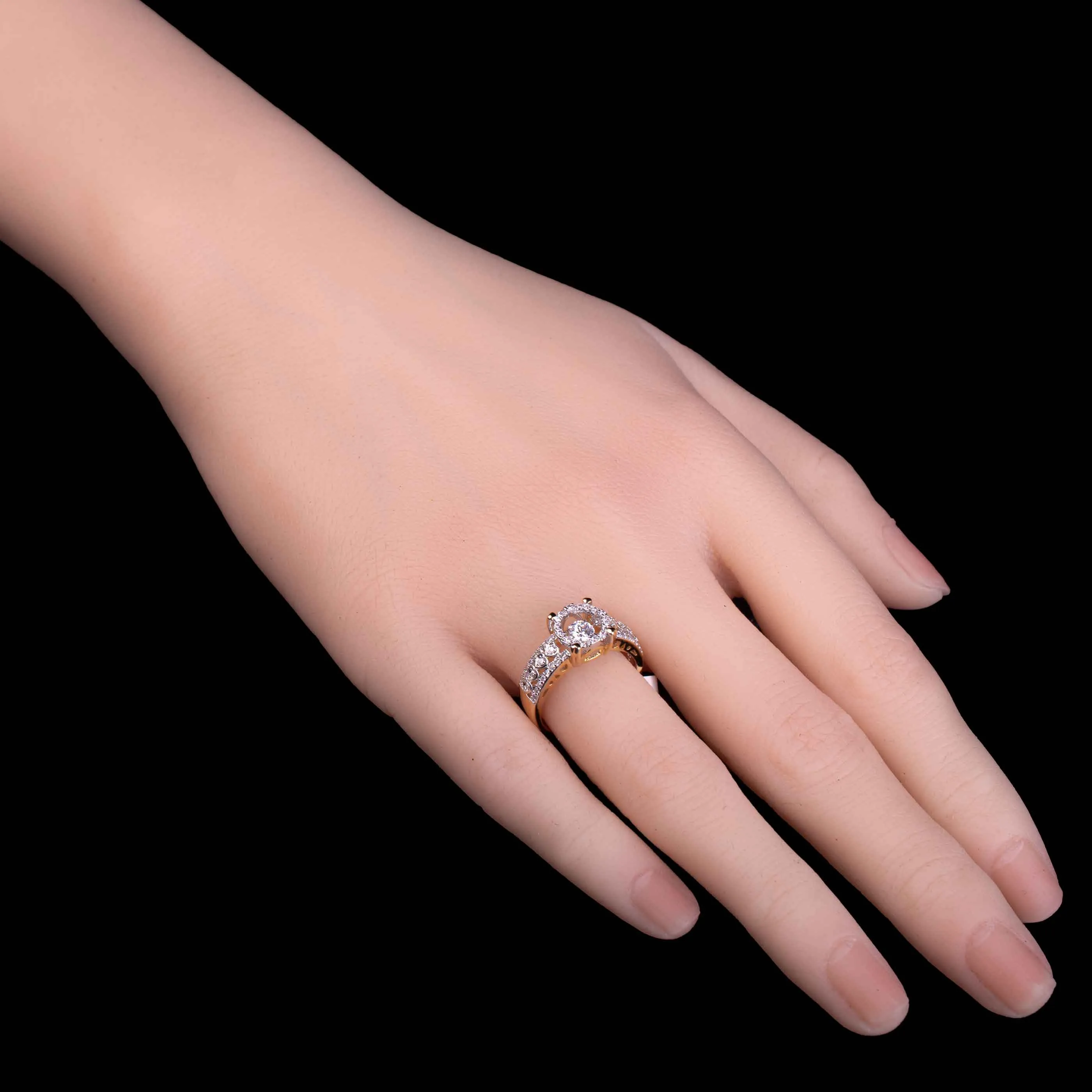 Radiant Round-Cut Halo Ring