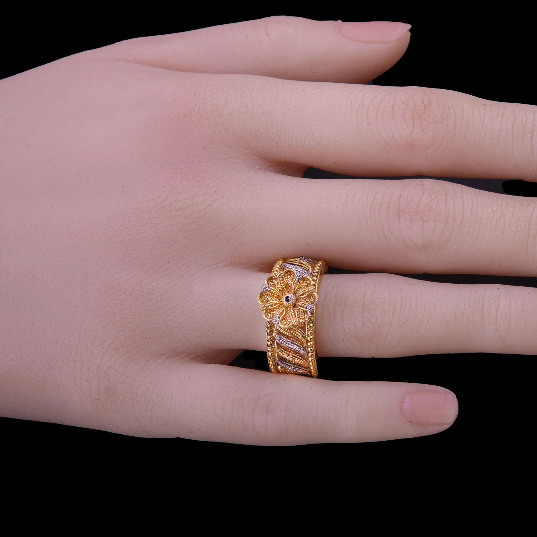 Filigree Floral Band Ring