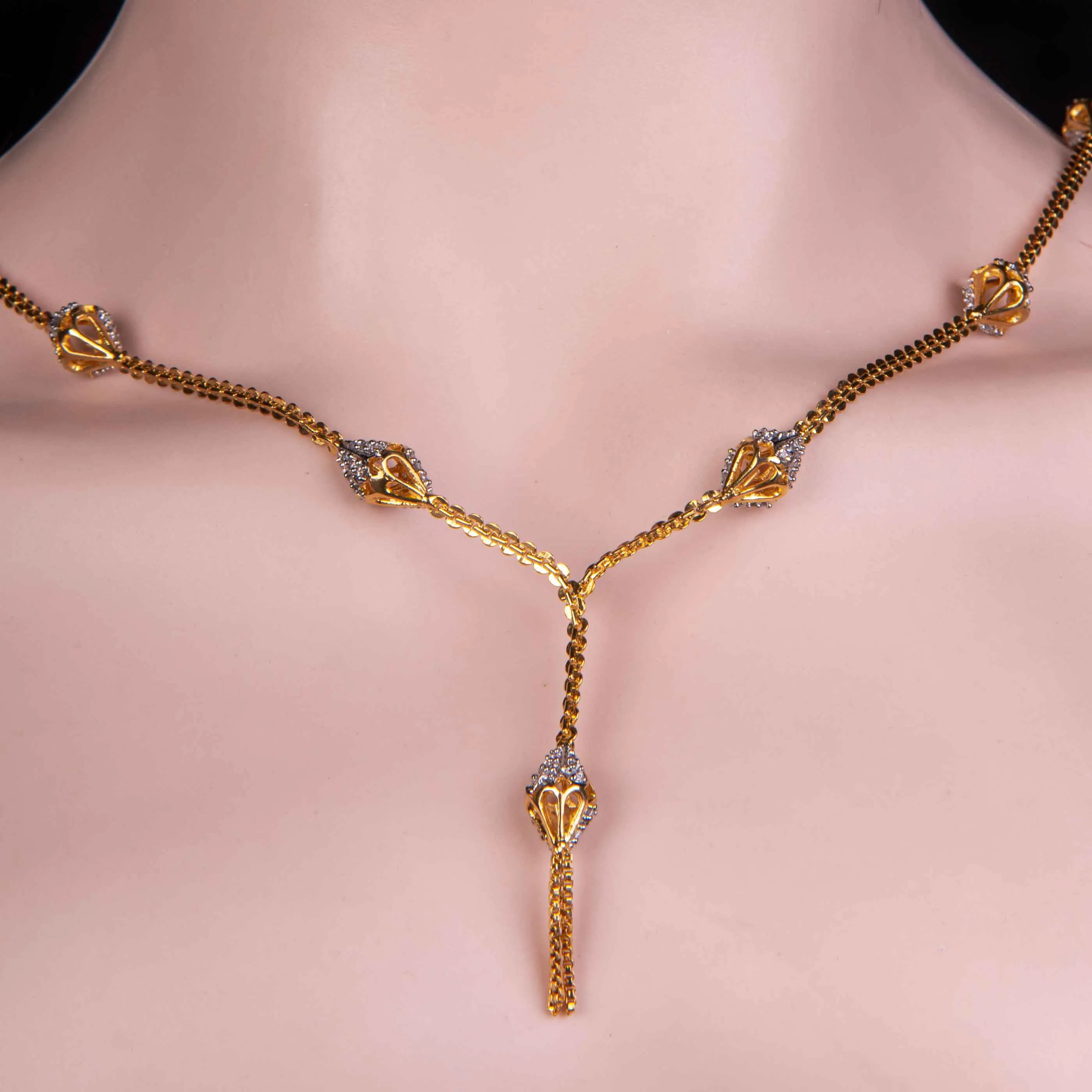Leaf Dewdrop Mala Necklace