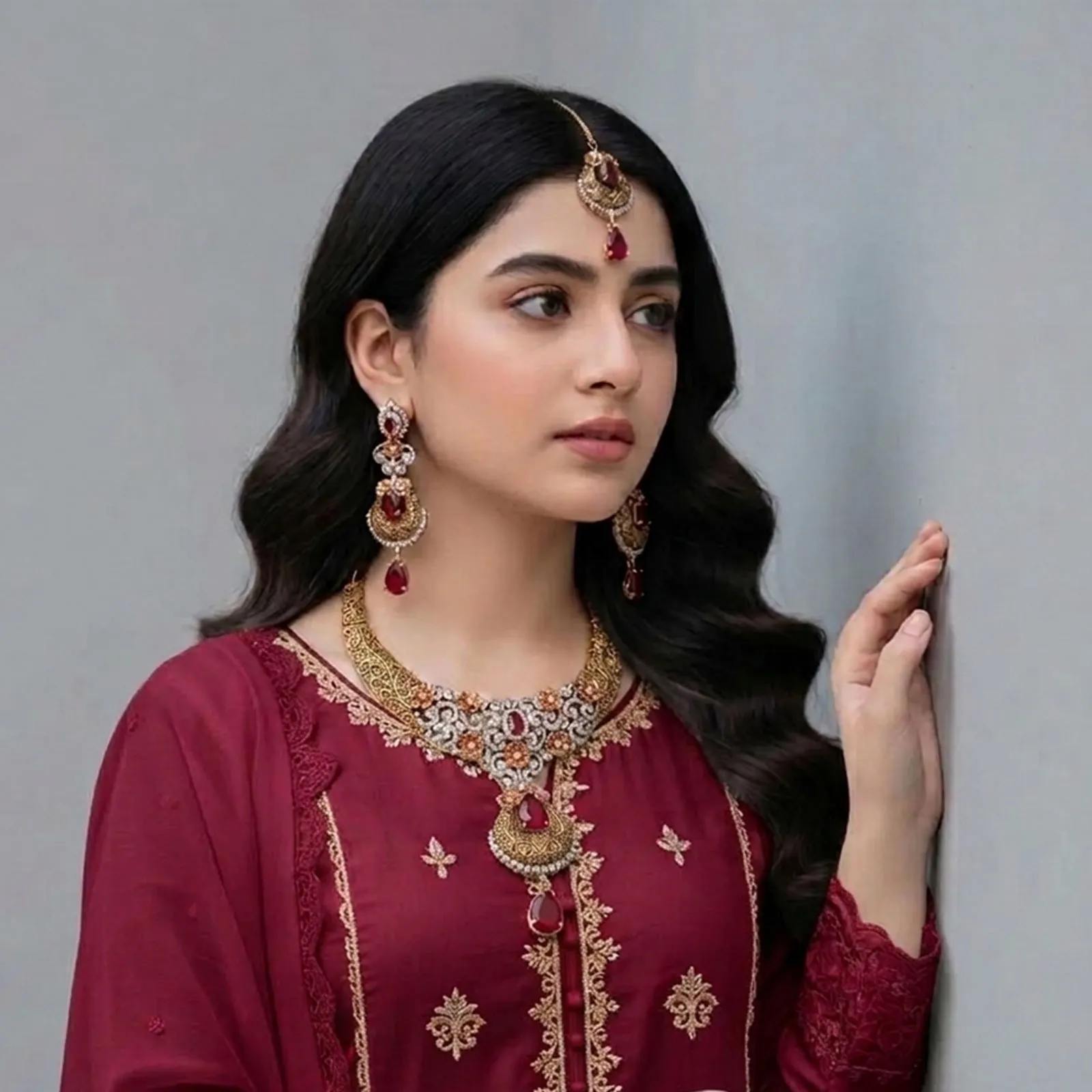 Festive Zircon Necklace Set