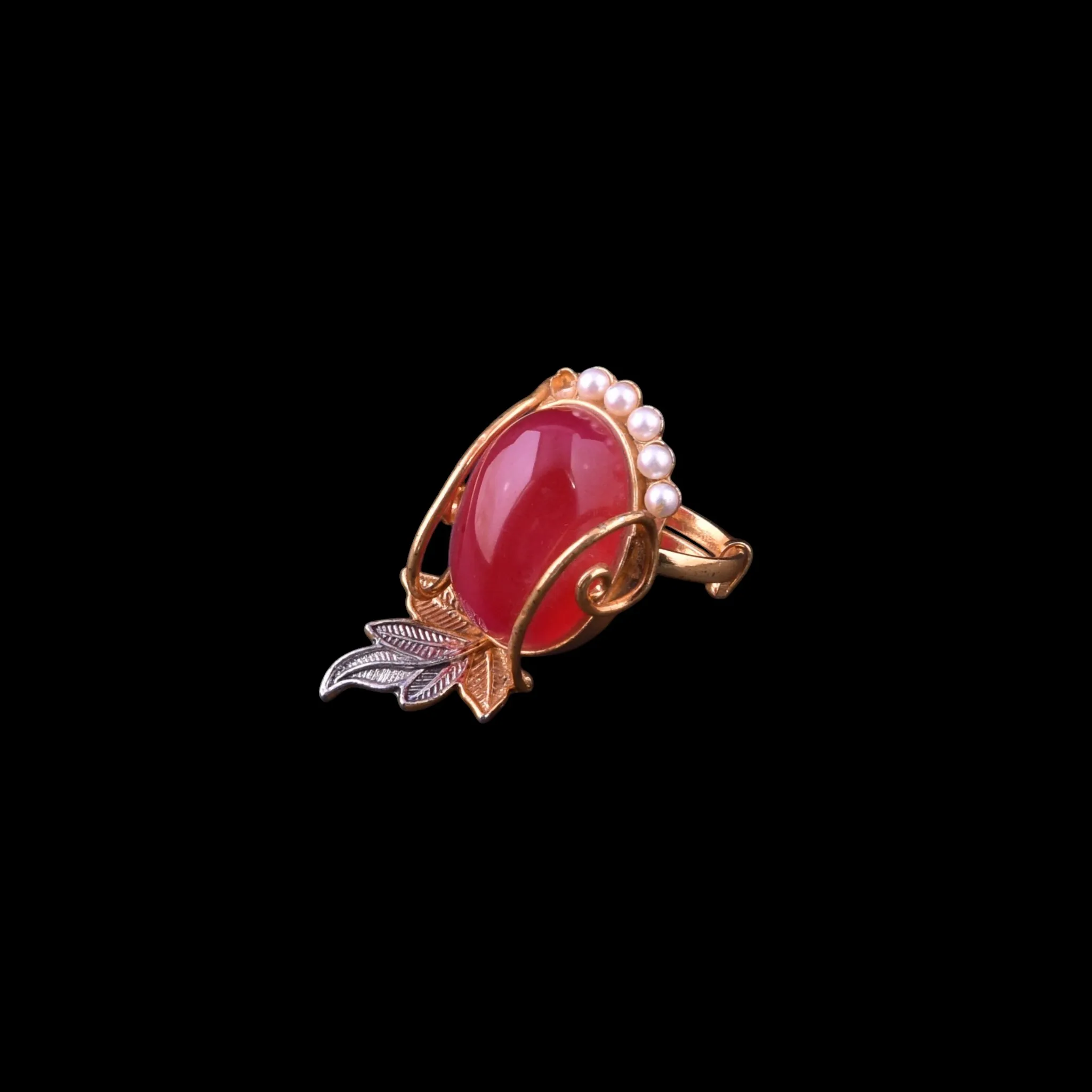 Vintage Style Red Agate Ring