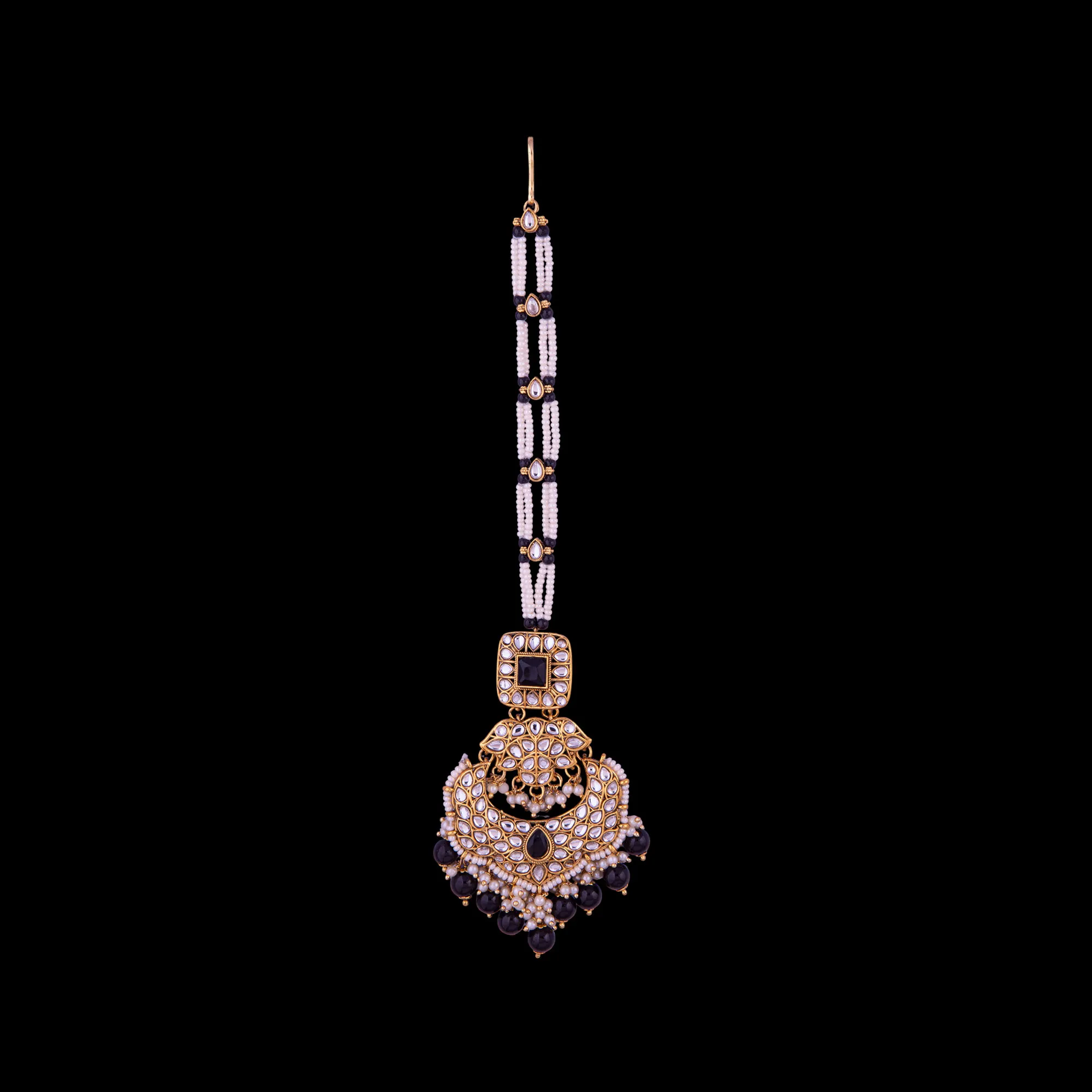 Black Pearl Kundan Bindiya Earring Set
