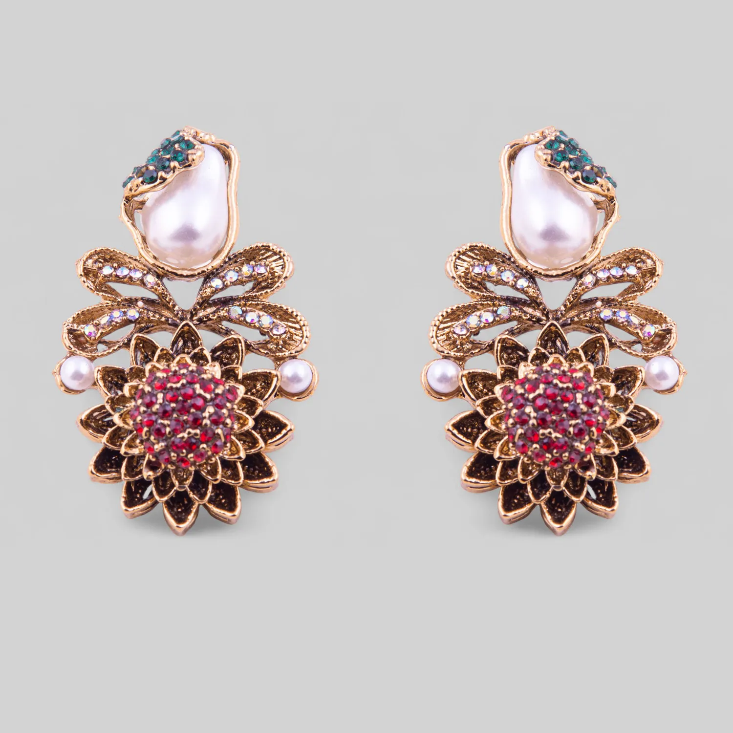 Antique Kundan Pearl Choker Set